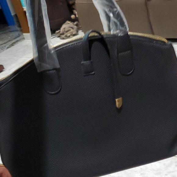 Purse - Picture 4 of 4